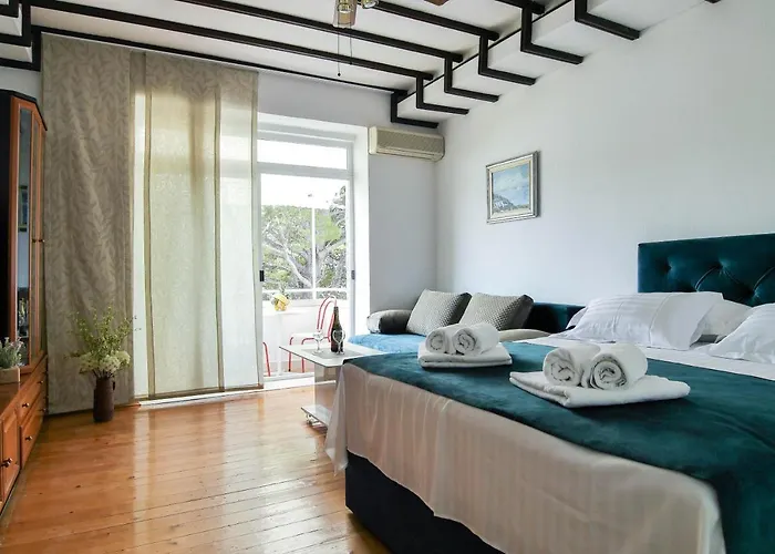 Apartment Beach Makarska 아파트 *