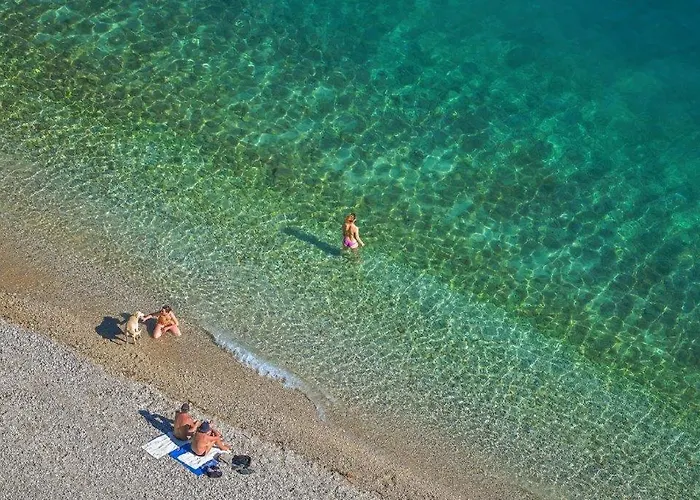 Apartment Beach Makarska * 마카르스카