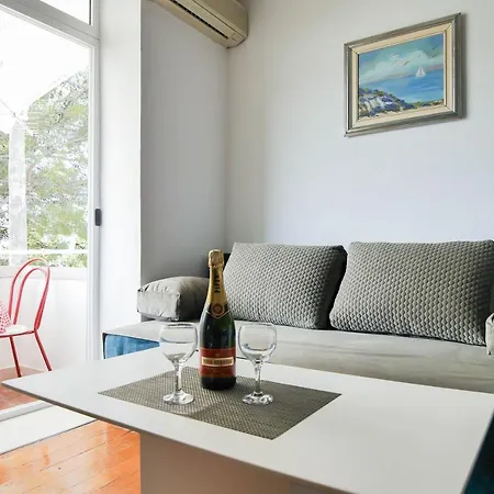 Apartment Beach Makarska דירה מאקרסקה